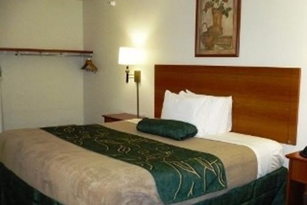 OAK TREE INN ALPINE (Alpine)